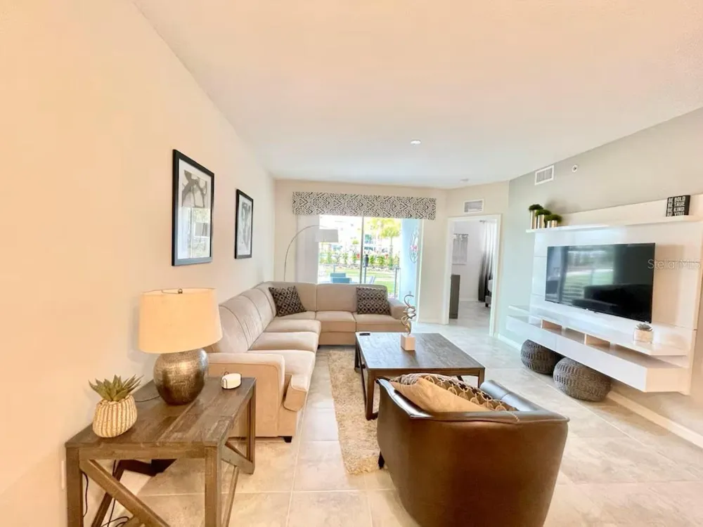 3120 PARADOX CIRCLE #101 Kissimmee, FL 34746
