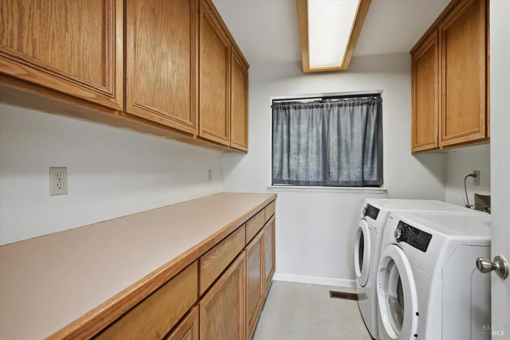 17312 Greenridge Road Hidden Valley Lake, CA 95467