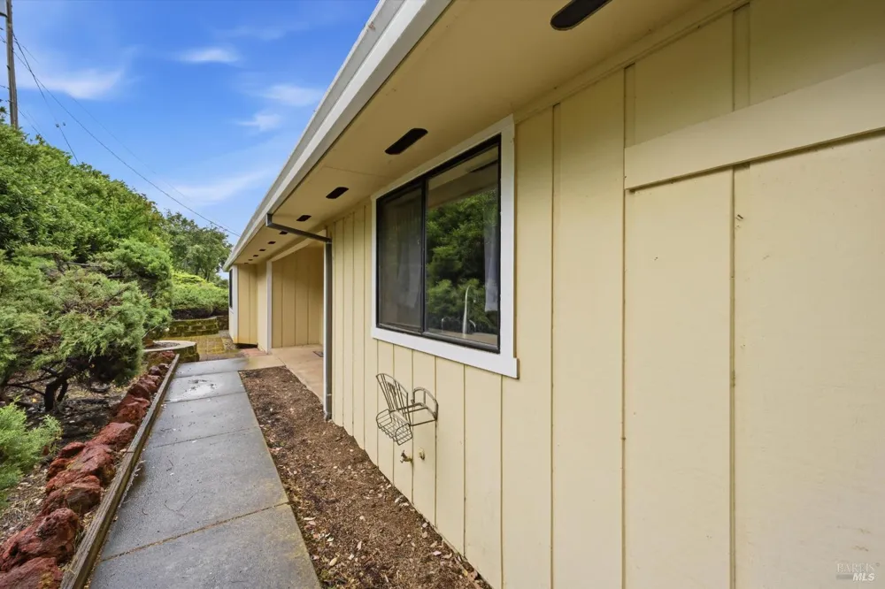 17312 Greenridge Road Hidden Valley Lake, CA 95467