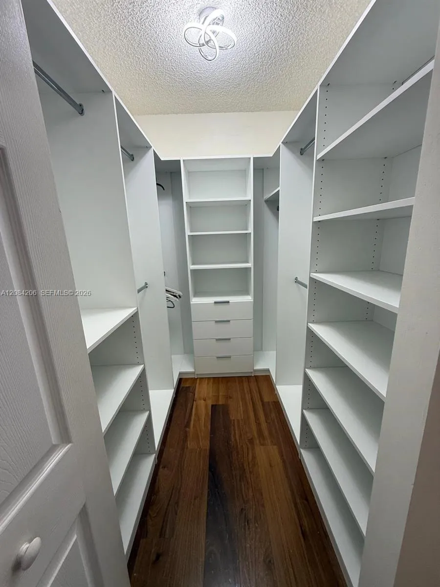 17150 Bay Rd #2314 Sunny Isles Beach, FL 33160