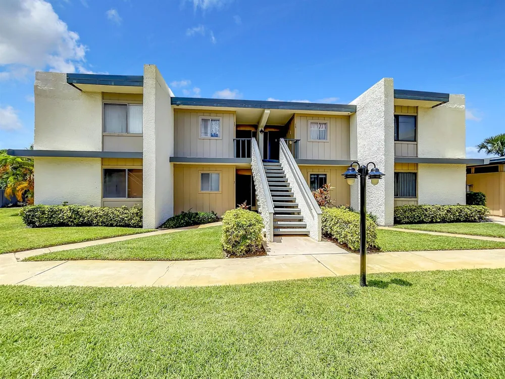 1551 NE 13th Terrace #A16 Jensen Beach, FL 34957
