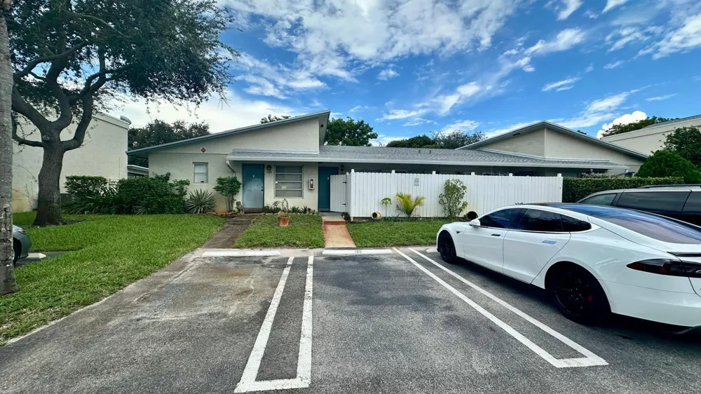 3000 NW 5th Terrace #107 Pompano Beach, FL 33064