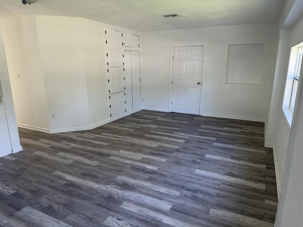 111 SE Castana Court Port St. Lucie, FL 34983