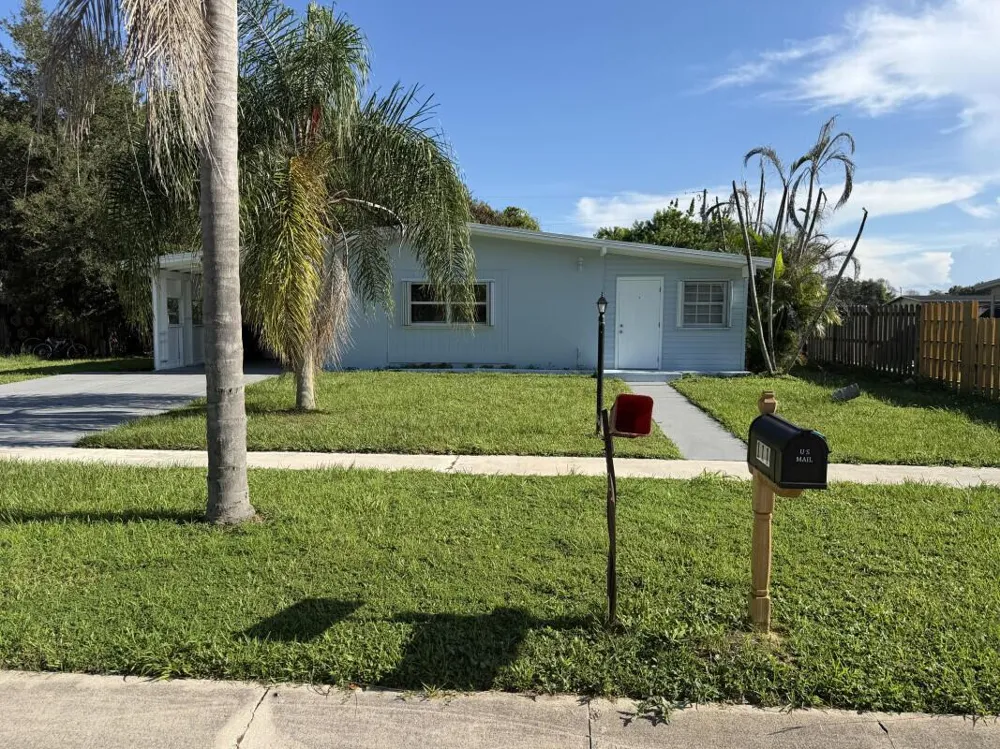 111 SE Castana Court Port St. Lucie, FL 34983
