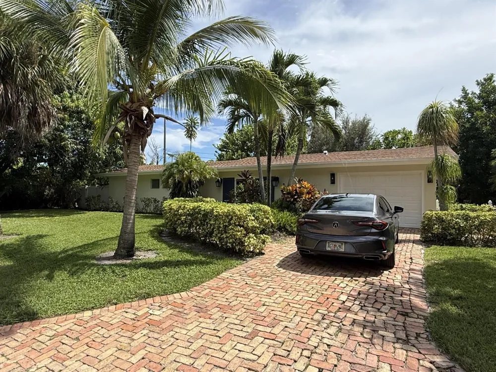 228 Lake Terrace Delray Beach, FL 33444