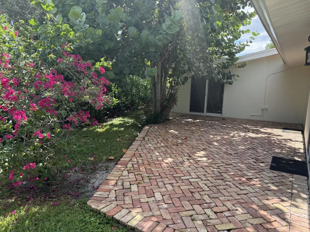 228 Lake Terrace Delray Beach, FL 33444