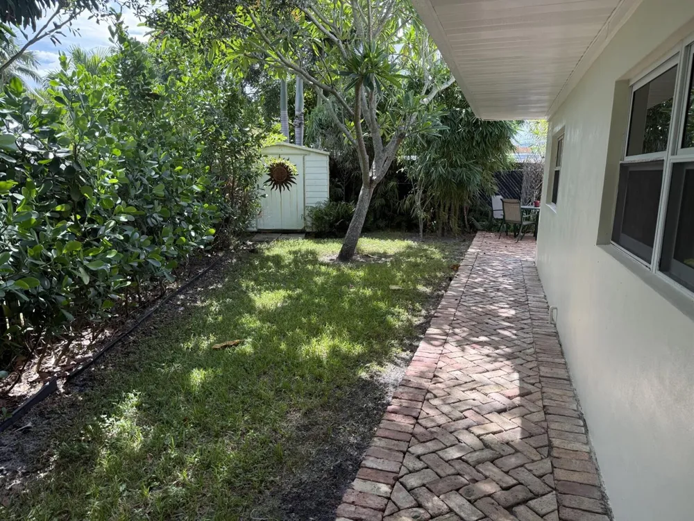 228 Lake Terrace Delray Beach, FL 33444