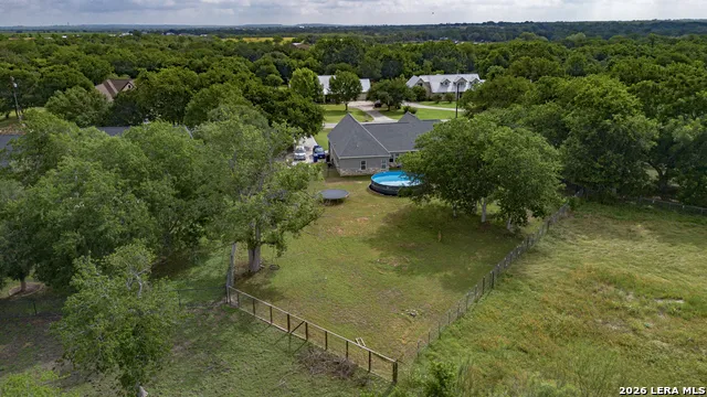 140 OAK SPRINGS DR Seguin, TX 78155