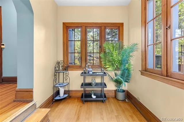 725 Downing Street Denver, CO 80218