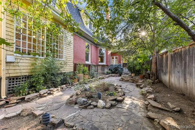 725 Downing Street Denver, CO 80218