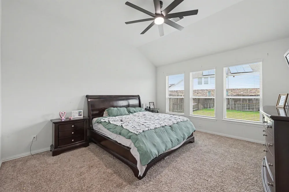 134 Dina Lane Montgomery, TX 77356