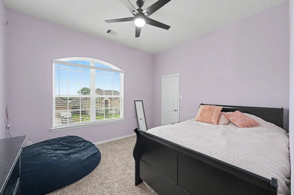 134 Dina Lane Montgomery, TX 77356
