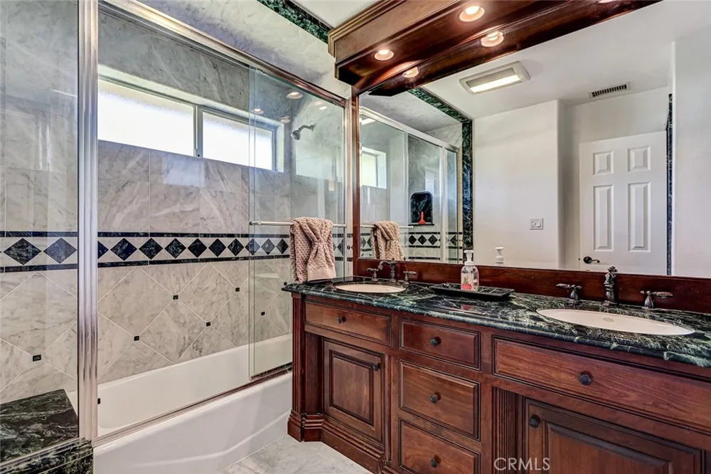 24474 Winlock Torrance, CA 90505