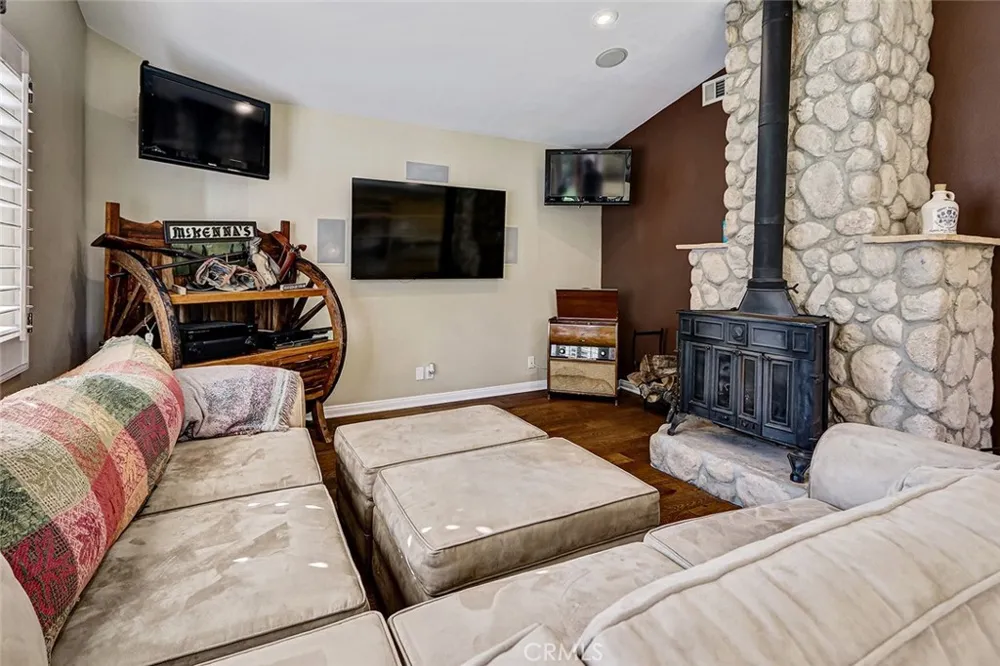 24474 Winlock Torrance, CA 90505