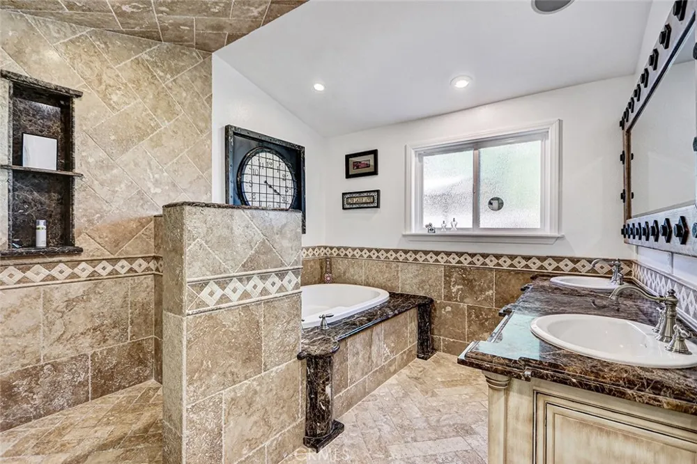 24474 Winlock Torrance, CA 90505