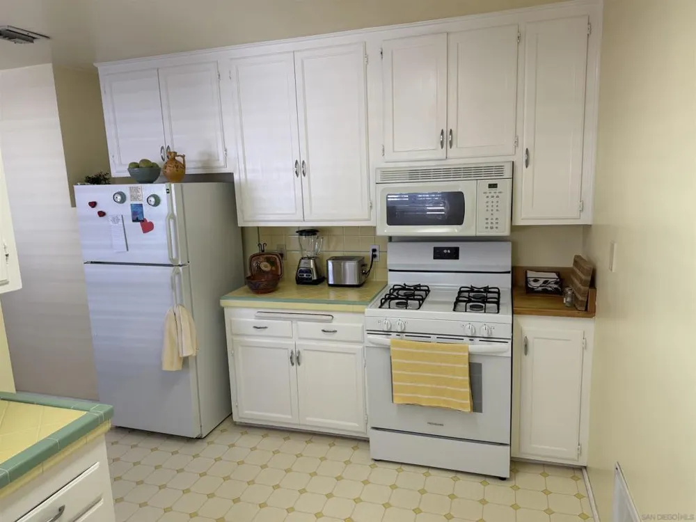 4010 Hempstead Circle San Diego, CA 92116