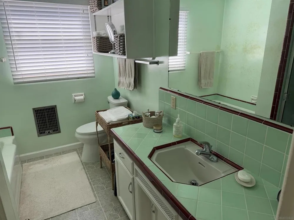 4010 Hempstead Circle San Diego, CA 92116