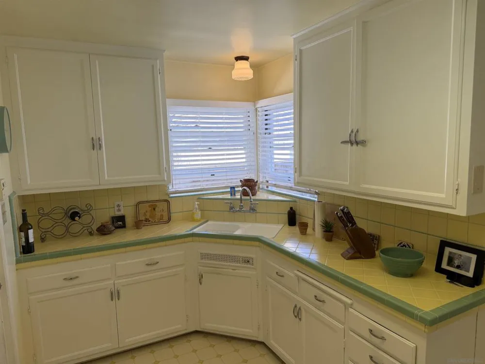 4010 Hempstead Circle San Diego, CA 92116
