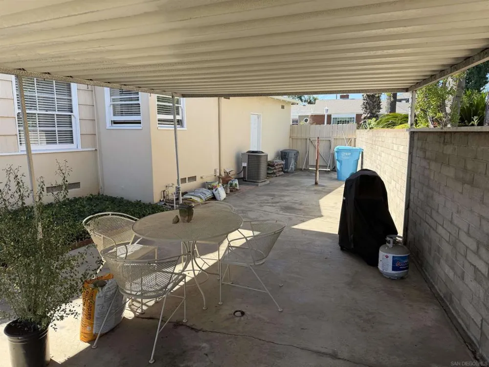 4010 Hempstead Circle San Diego, CA 92116
