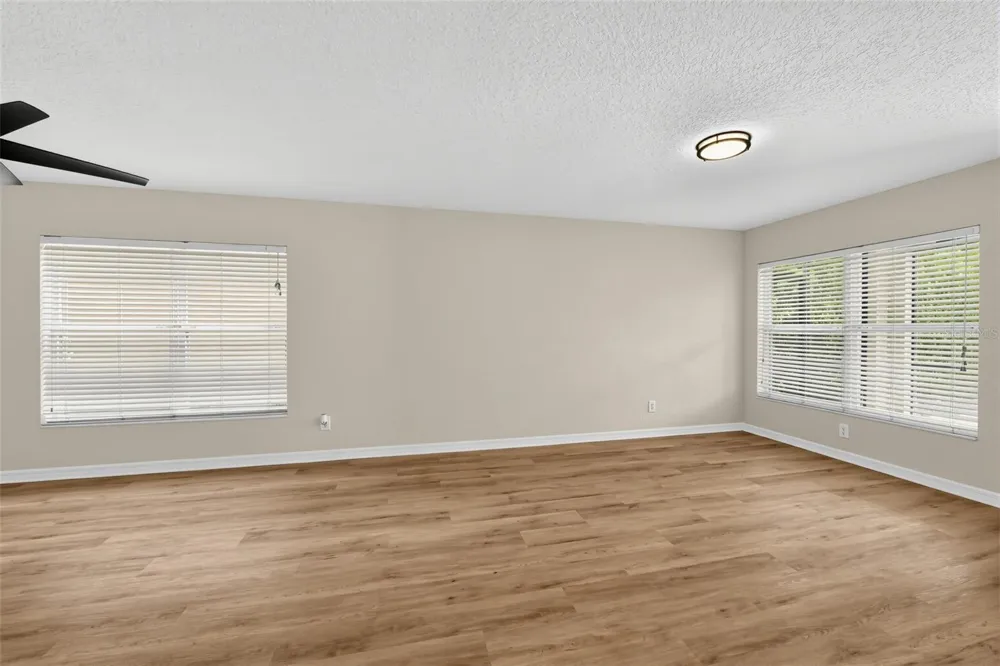 7026 MONTAUK POINT CROSSING Bradenton, FL 34212