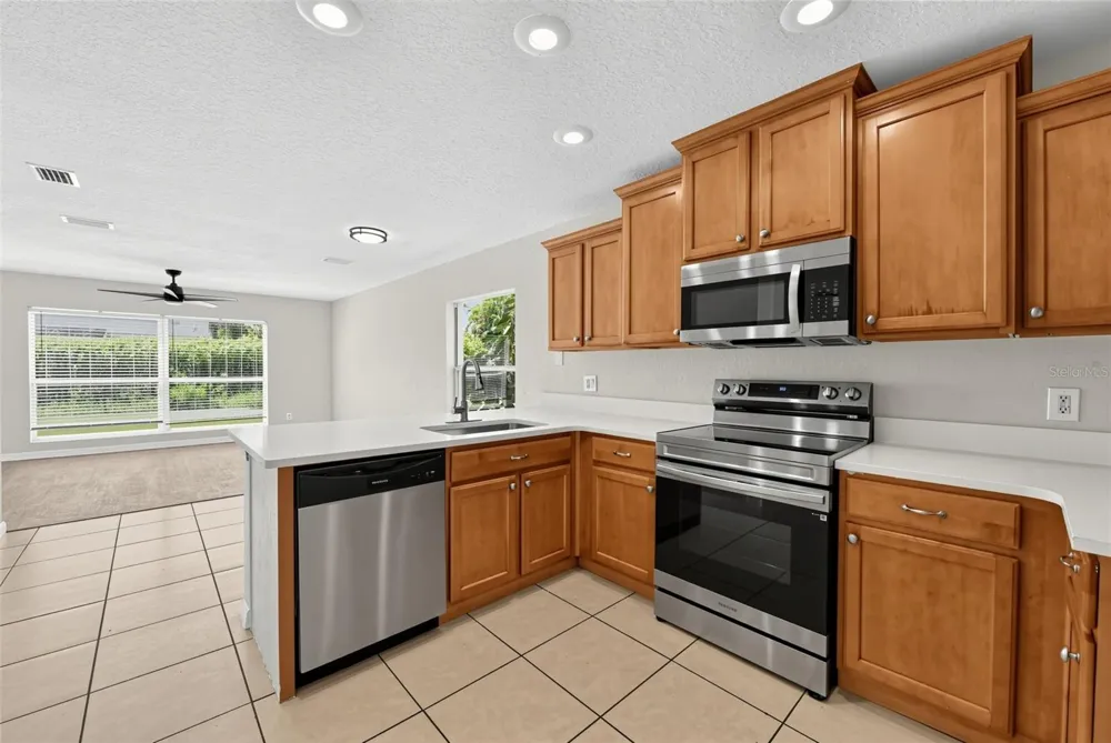7026 MONTAUK POINT CROSSING Bradenton, FL 34212