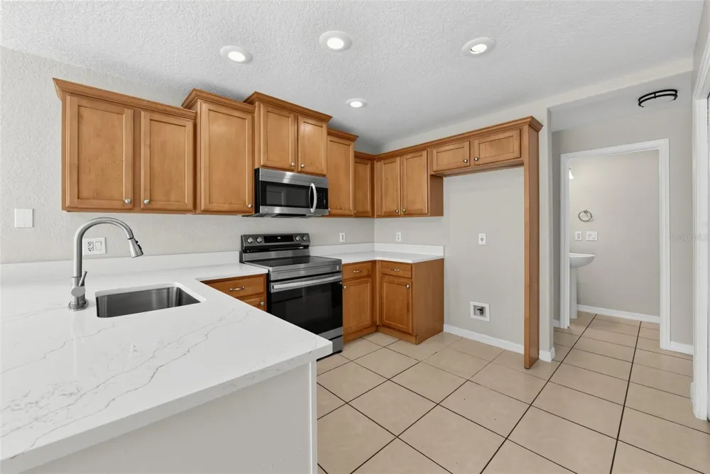 7026 MONTAUK POINT CROSSING Bradenton, FL 34212