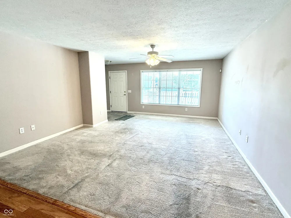 1059 Hilltop Commons Boulevard Whiteland, IN 46184