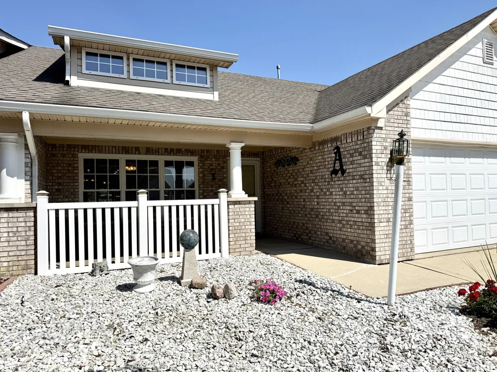1059 Hilltop Commons Boulevard Whiteland, IN 46184