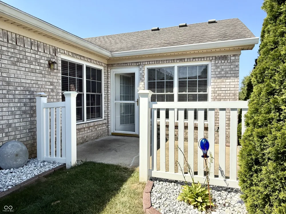1059 Hilltop Commons Boulevard Whiteland, IN 46184