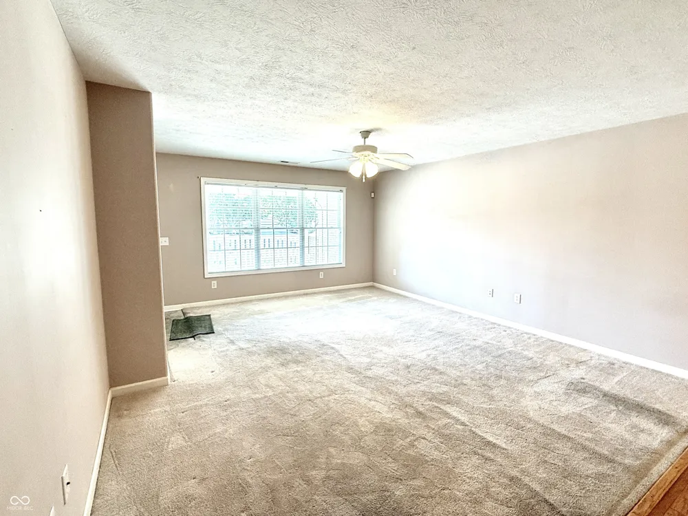 1059 Hilltop Commons Boulevard Whiteland, IN 46184