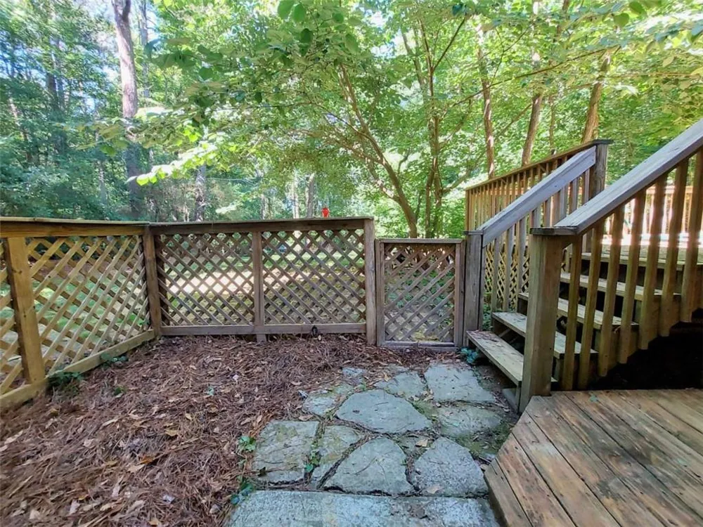 2737 Crestworth Lane Buford, GA 30519