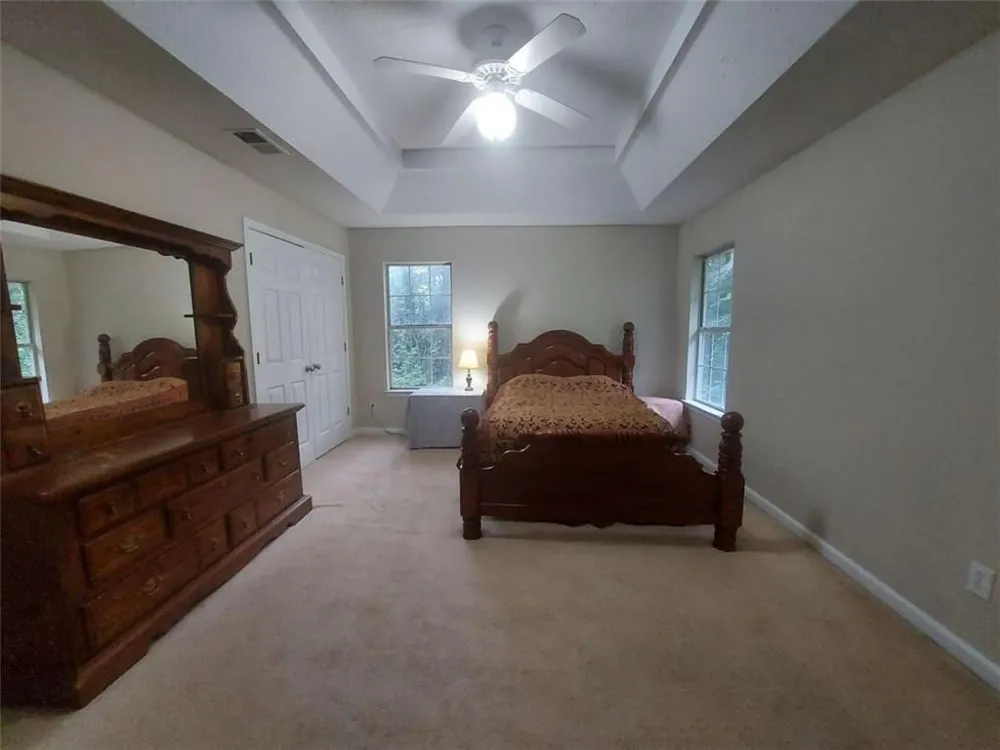 2737 Crestworth Lane Buford, GA 30519