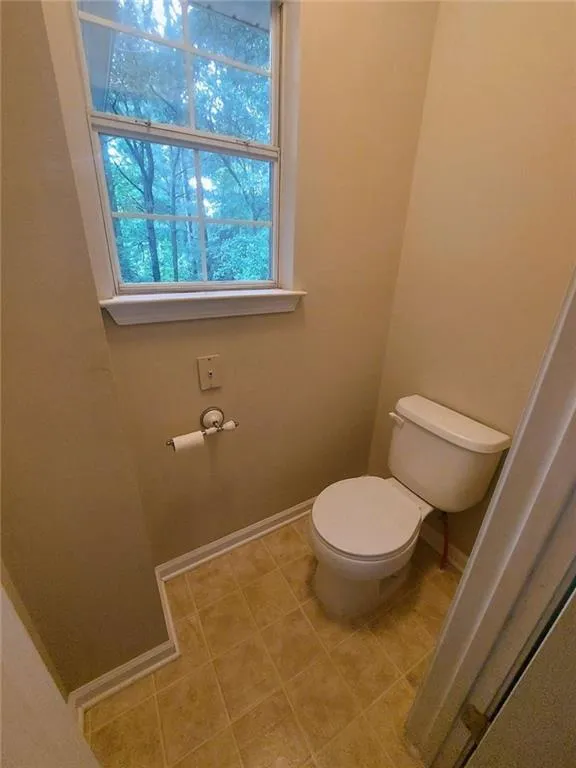 2737 Crestworth Lane Buford, GA 30519