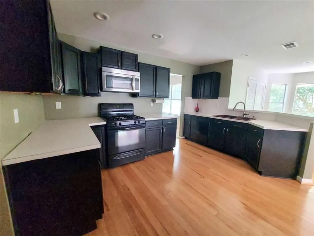 2737 Crestworth Lane Buford, GA 30519