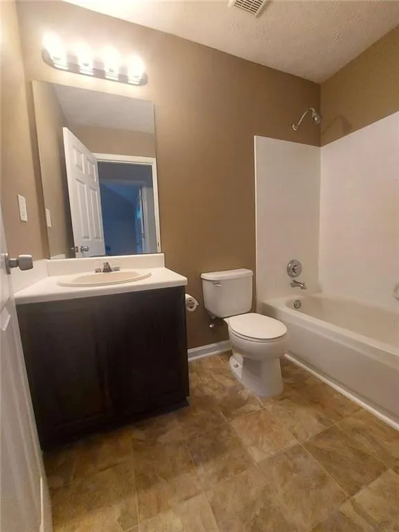 2737 Crestworth Lane Buford, GA 30519