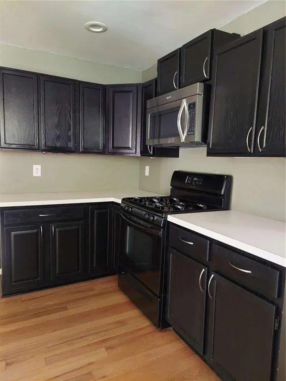 2737 Crestworth Lane Buford, GA 30519