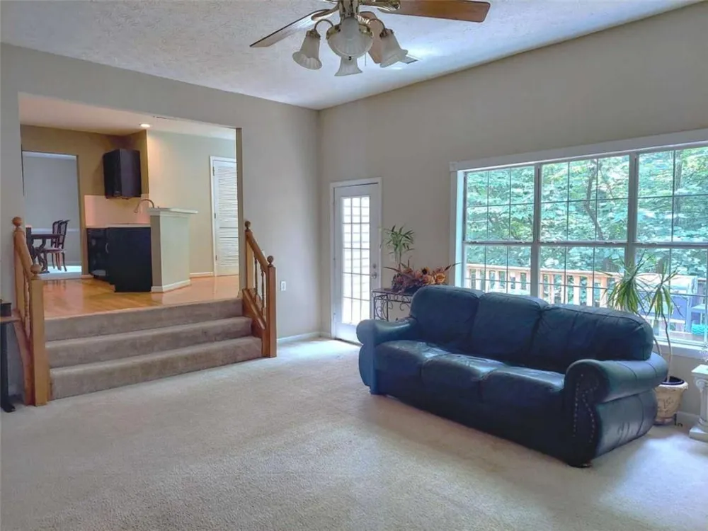 2737 Crestworth Lane Buford, GA 30519