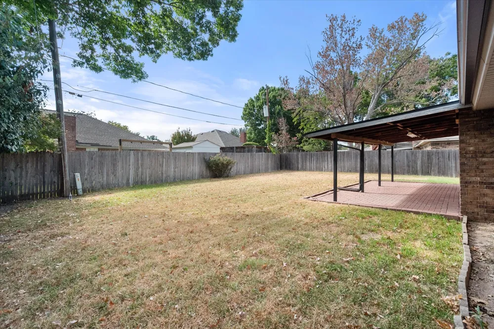 729 NW Charlyne Drive Burleson, TX 76028
