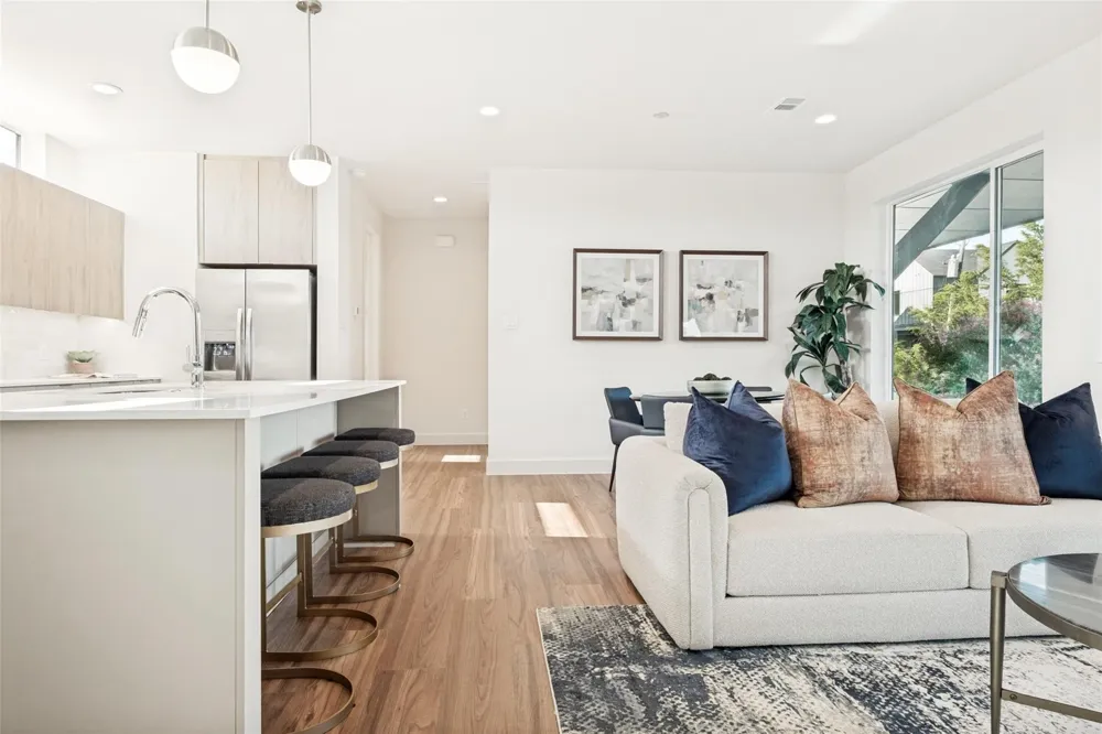 1311 Madrigal Parkway Dallas, TX 75206
