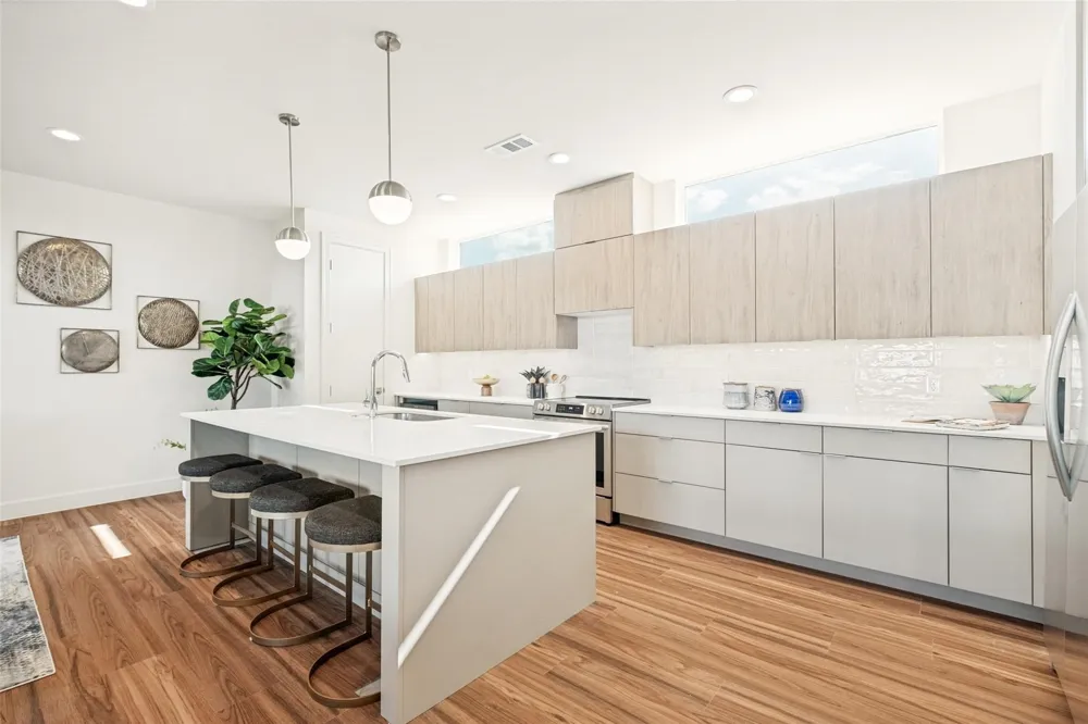 1311 Madrigal Parkway Dallas, TX 75206