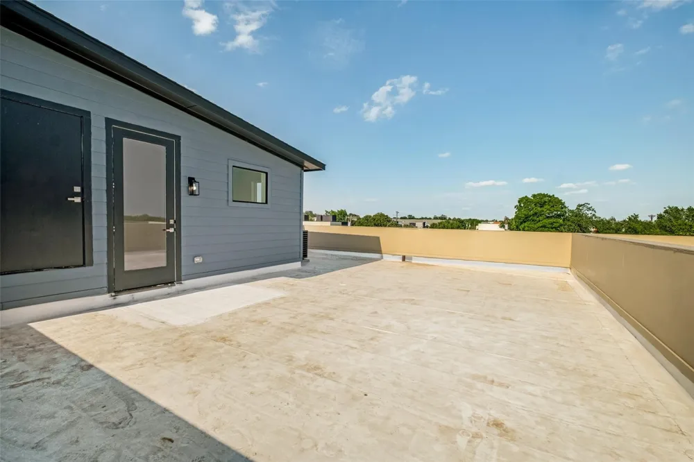 1311 Madrigal Parkway Dallas, TX 75206
