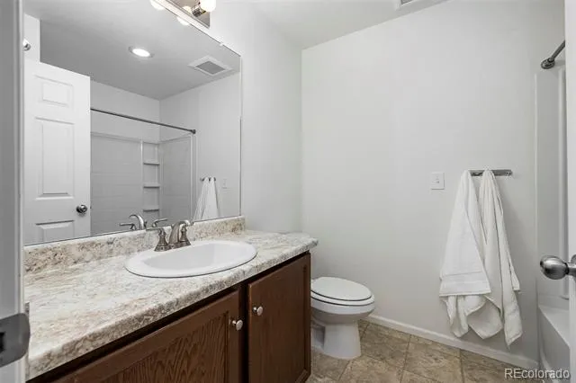 5012 Ridgewood Drive Johnstown, CO 80534