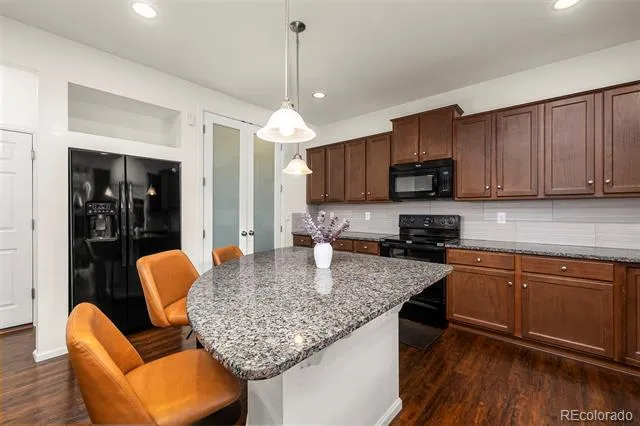 5012 Ridgewood Drive Johnstown, CO 80534