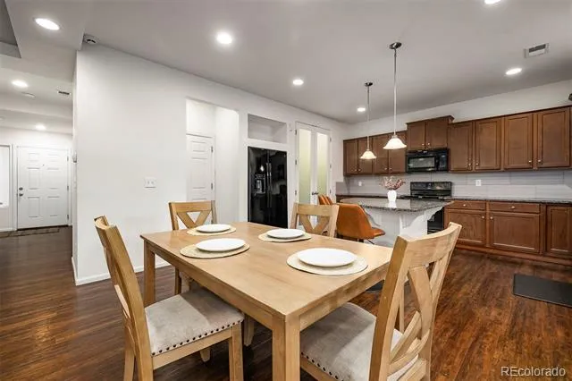 5012 Ridgewood Drive Johnstown, CO 80534