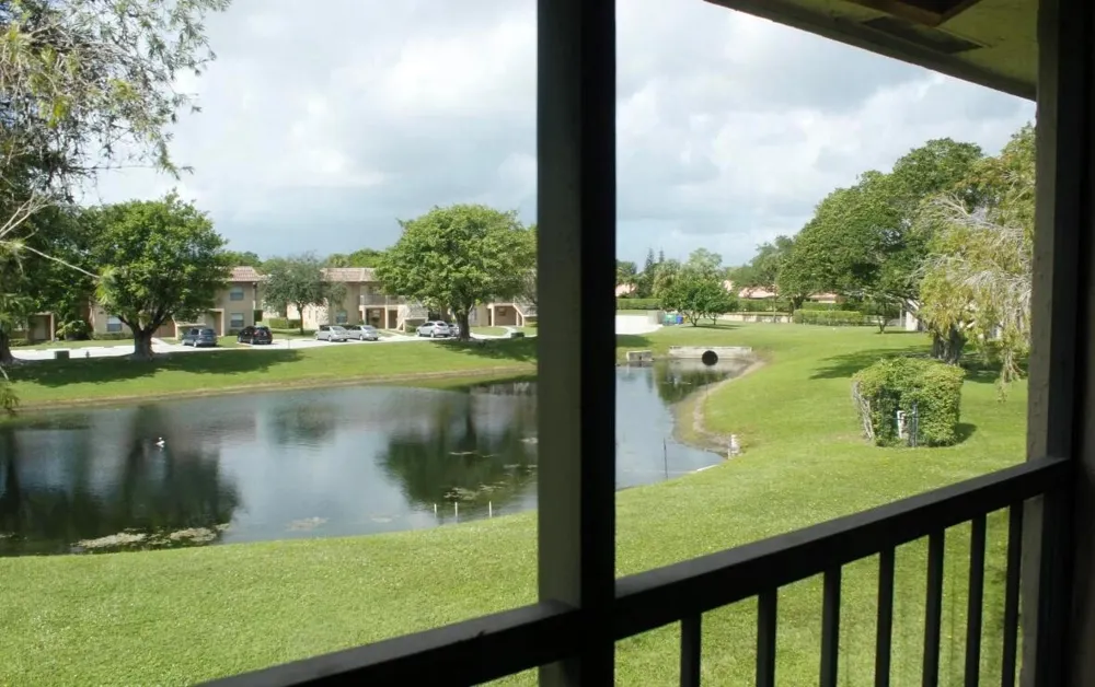21943 REMSEN TERRACE #204 Boca Raton, FL 33433