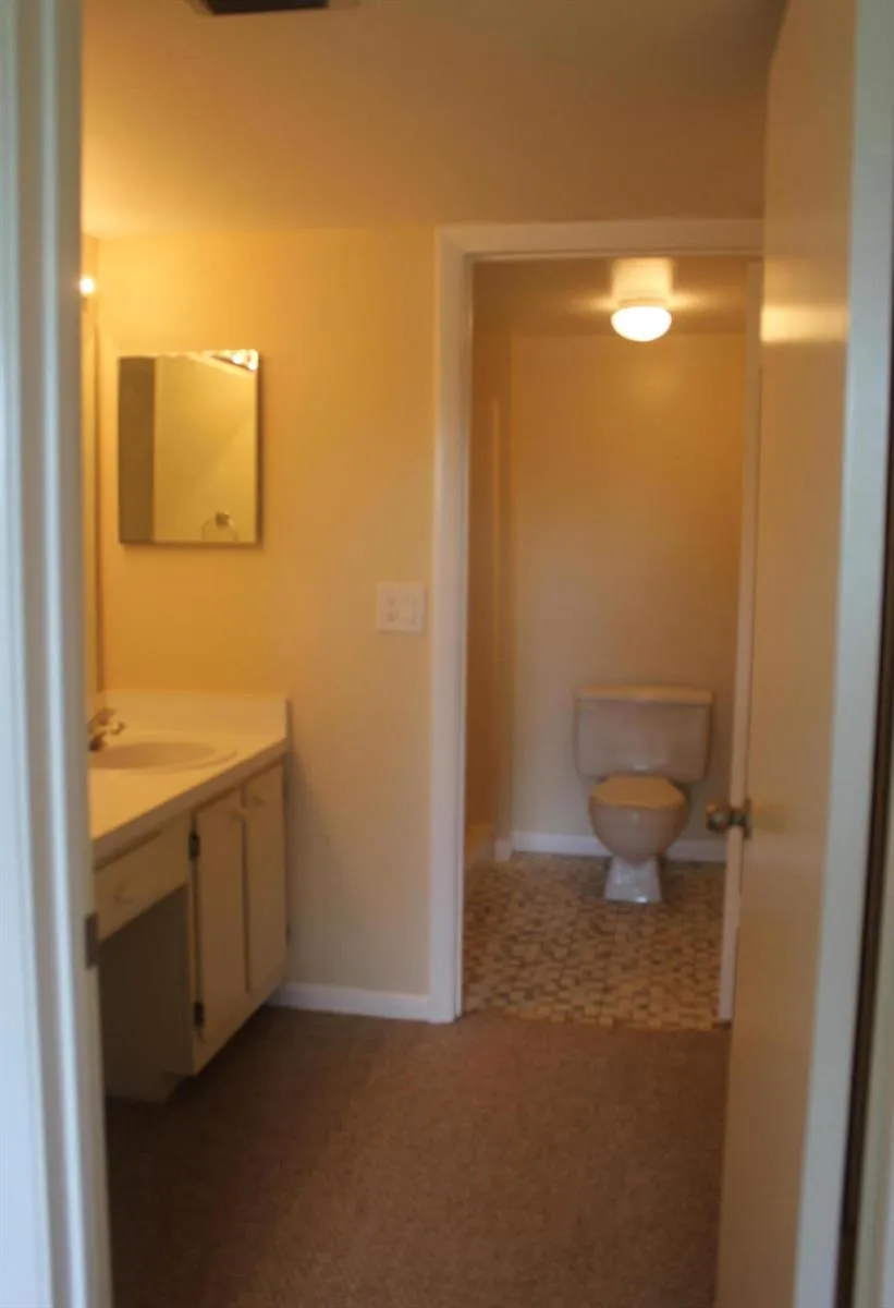 21943 REMSEN TERRACE #204 Boca Raton, FL 33433