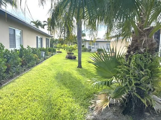892 HIGH POINT BOULEVARD #B Delray Beach, FL 33445