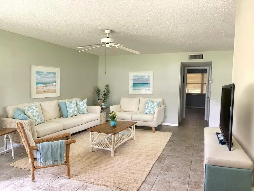 892 HIGH POINT BOULEVARD #B Delray Beach, FL 33445