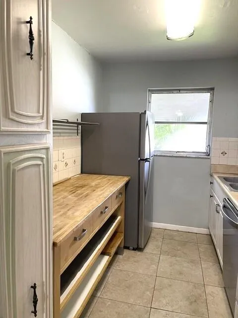 892 HIGH POINT BOULEVARD #B Delray Beach, FL 33445