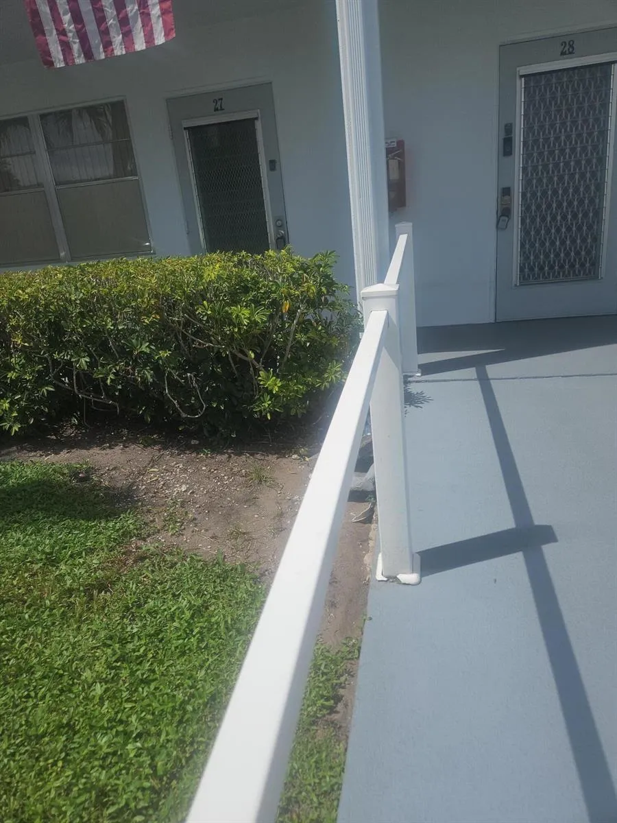 27 NEWPORT B Deerfield Beach, FL 33442